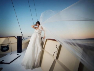 Wedding on a boat