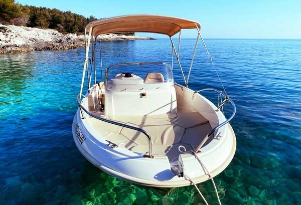 hvar boat rent