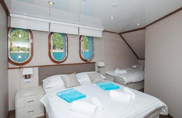 Main deck cabin Croatia Small Ship Cruises M/S Mama Marija