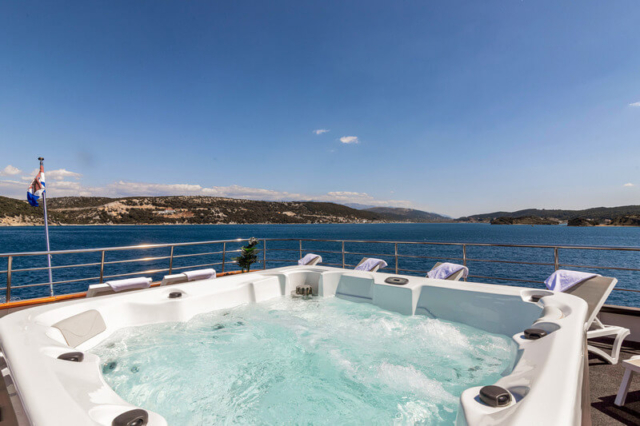 Croatia Small Ship Cruise with M/S Suzana