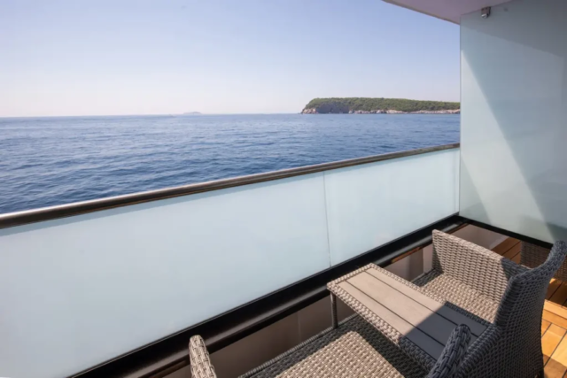 Ms Antaris private balcony