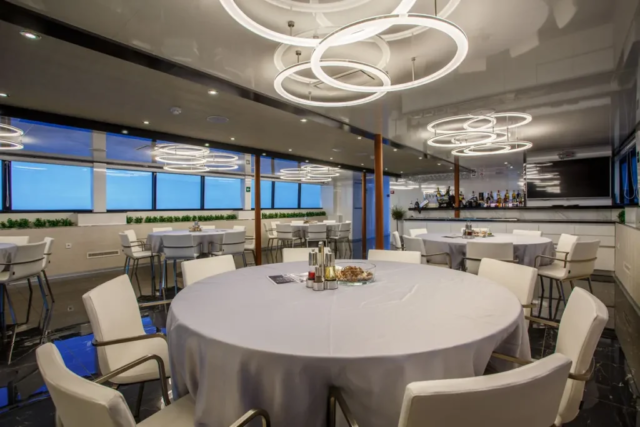 M/S Ban Salon