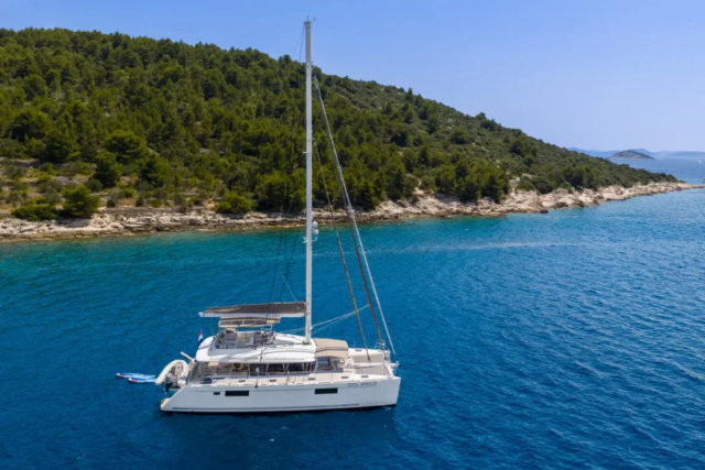 Catamaran Cool Breeze Croatia