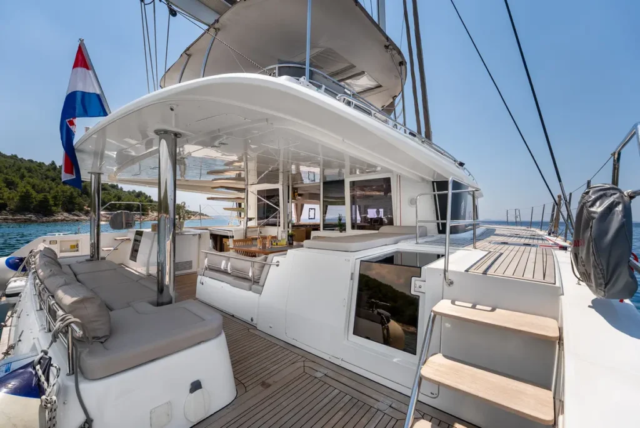 Catamaran Cool Breeze Croatia